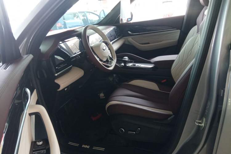 Used Geely Auto Monjaro L 2024 2.0TD High-Power Automatic Two-Wheel Drive Yunqi Version
