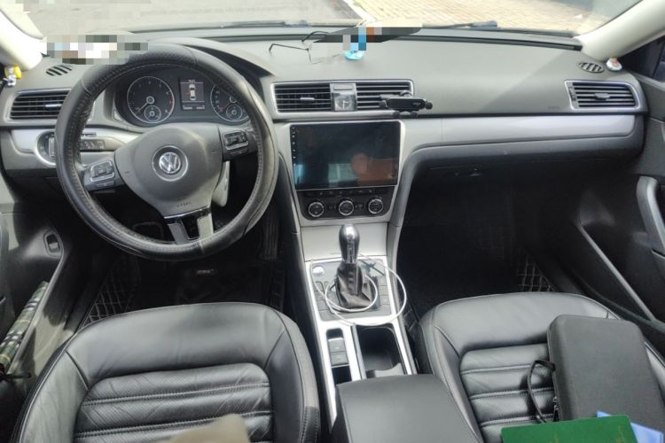 Used Volkswagen Passat 2013 1.8TSI DSG Prestige Edition Center Console