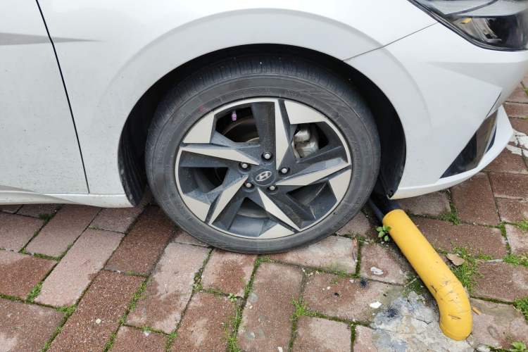 Used Hyundai Elantra 2022 1.5L CVT LUX Prestige Edition
