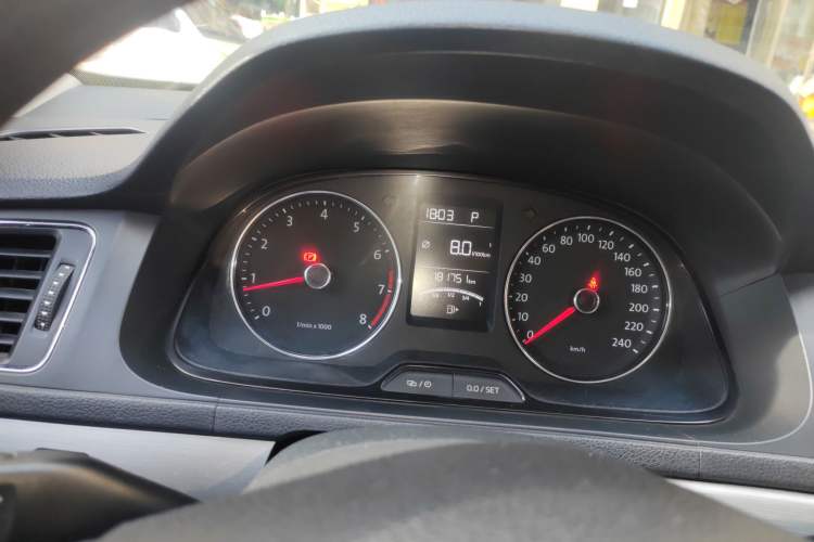 Used Volkswagen Lavida 2013 Restyled Classic 1.6L Automatic Comfort Edition
