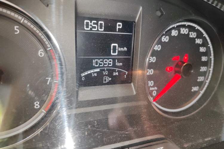 Used Volkswagen Santana 2017 Haval H9 1.6L Automatic Comfort Edition
