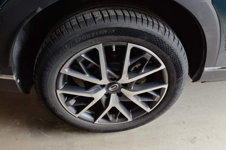 Used GAC Trumpchi GS8 2022 Linghang Series 2.0 TGDI Two-Wheel-Drive Luxury Smart Connectivity Version (7 Seats) Exterior 3