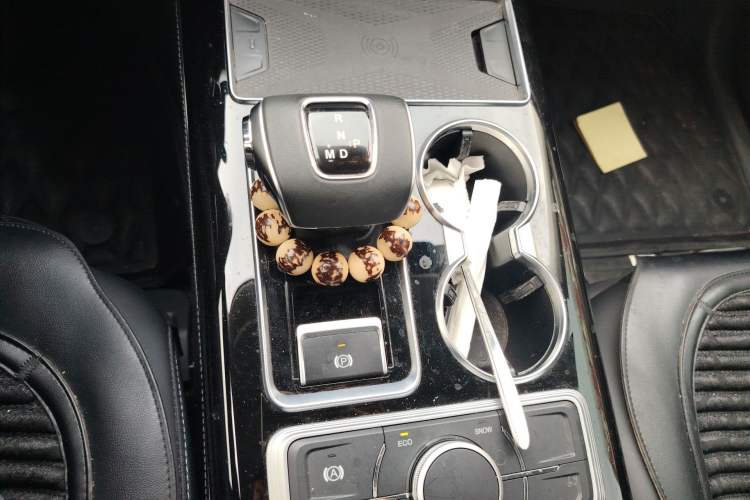 Used Hongqi HS7 2021 2.0T DCT Two-Wheel Drive Smart Connect Flagship Edition Gear Lever