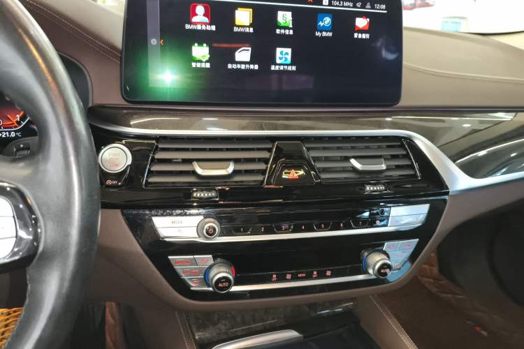 Used BMW 5 Series 2021 Updated Version 525Li Luxury Package
