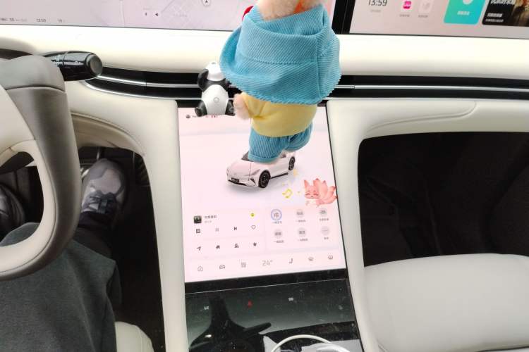 Used IM LS7 2023 100kWh Lux Rear-Drive Version