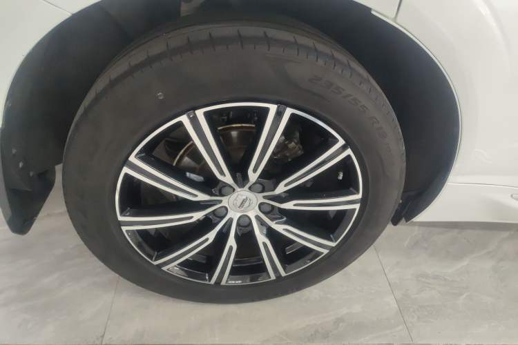 Used Volvo XC60 2021 T5 4x4 Smart Luxury Edition
