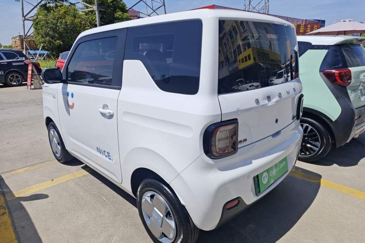 Used Geely Galaxy Panda 2023 Panda Mini 200km Endurance Bear
