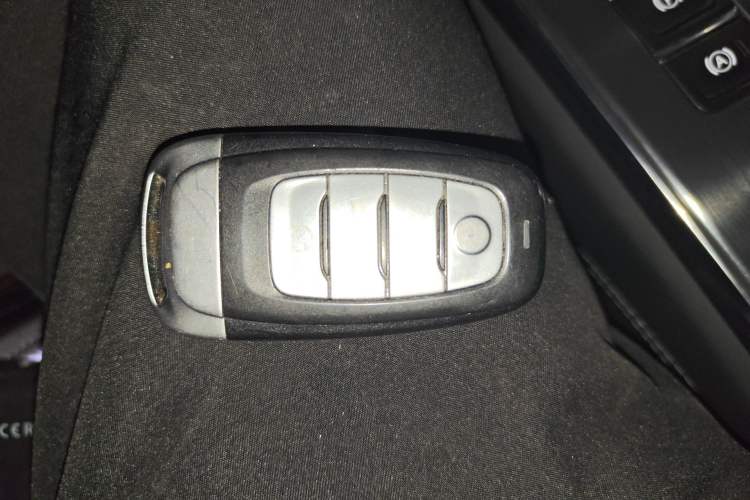 Used Hongqi H5 2020 1.5T DCT Flagship Edition Vehicle Key