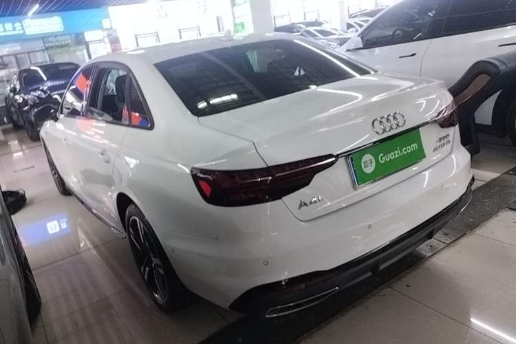 Used Audi A4L 2022 40 TFSI Luxury Dynamic Model
