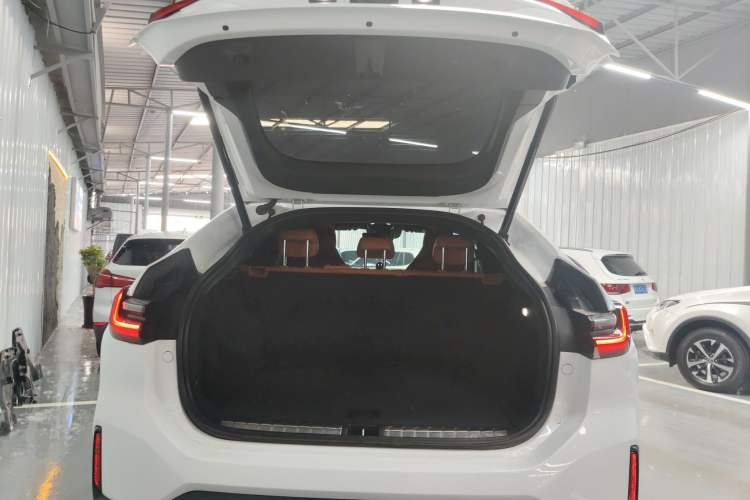 Used Nio EC6 2020 605 km Sport Edition Trunk