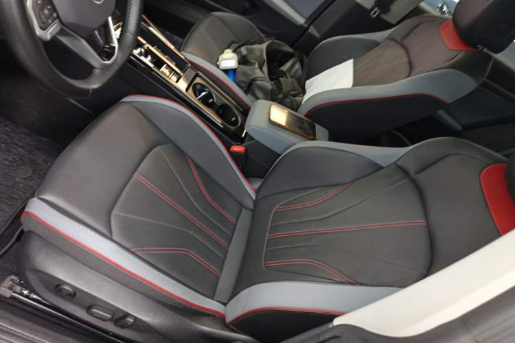 Used Volkswagen Lamando 2023 Lavida L 280TSI DSG Spicy Edition Left Front Seat