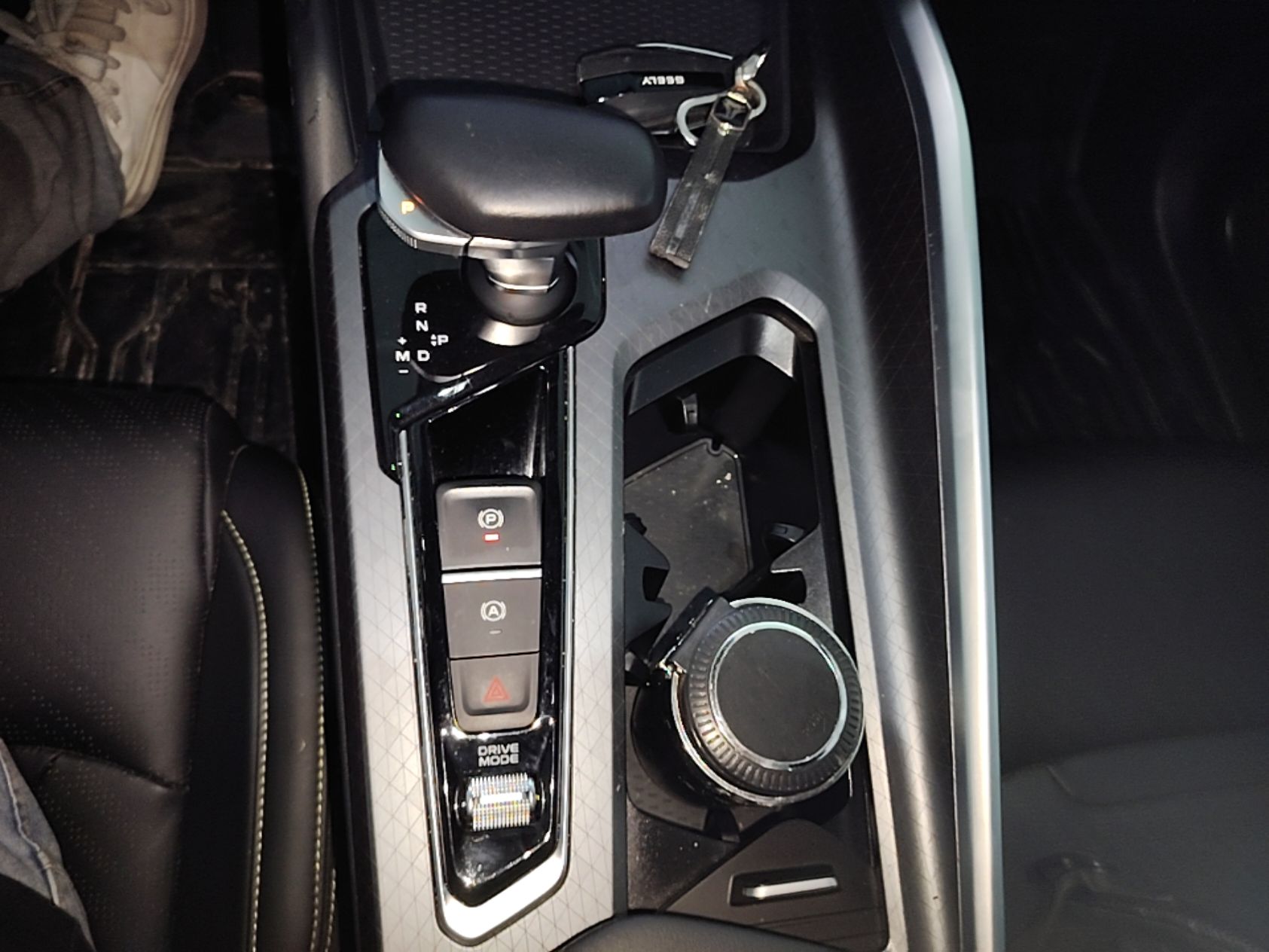 Geely Auto Preface 2023 1.5TD Fuyao Version — снимка 16