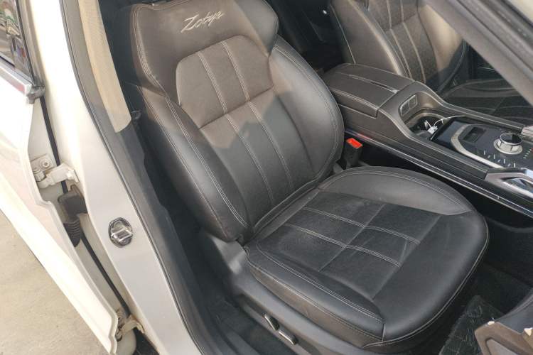Used Zotye T700 2017 1.8T Dual-Clutch Luxury Model Right Front Seat