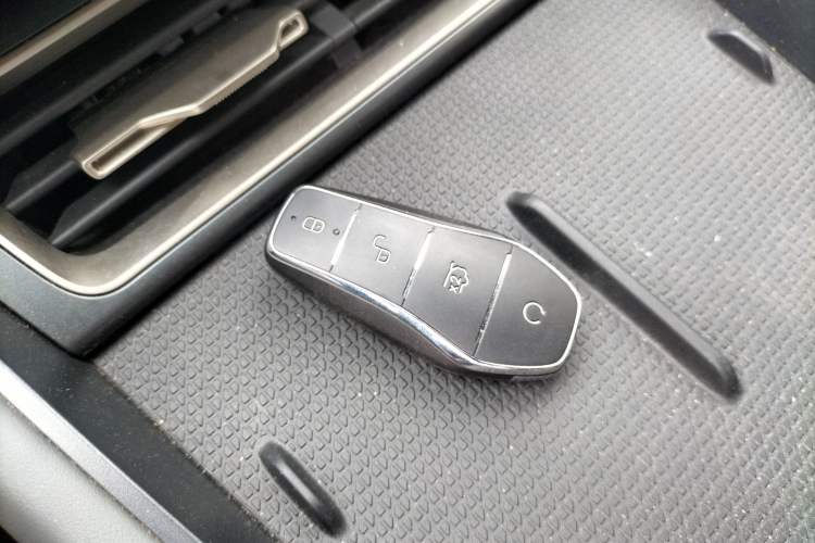 Used BYD Qin L 2024 DM-i 120KM Beyond Model Vehicle Key