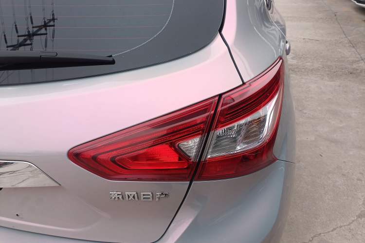 Used Nissan Tiida 2021 1.6L CVT Cool Edition