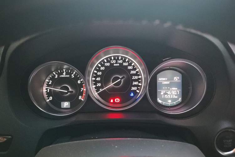 Used Mazda Atenza 2015 2.0L Blue Sky Luxury Edition
