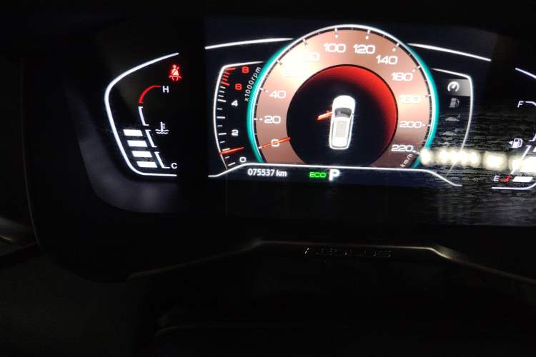 Used Dongfeng Aeolus Yixuan GS 2020 230T Automatic Yueyu Version Odometer Close Up