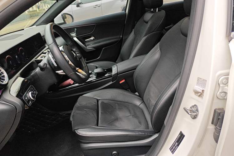 Used Mercedes-Benz A-Class 2020 Restyled A 200 L Sport Sedan Fashion Version