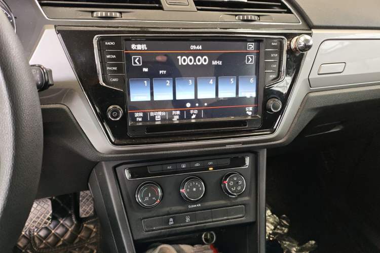 Used Volkswagen Touran 2016 Touran L 280TSI DSG Style Edition