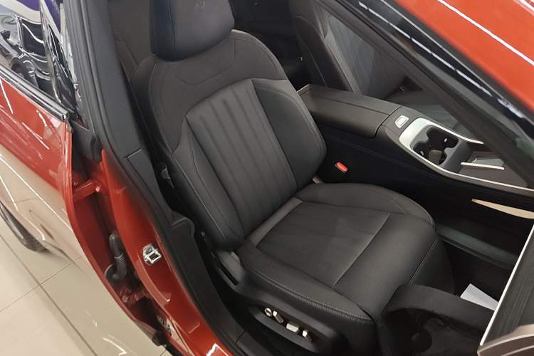 Used ONVO L60 2024 60 kWh Rear-Drive Version