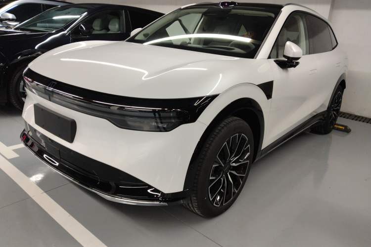 Used Zeekr 7X 2025 100 kWh Long-Range Rear-Wheel Drive with Intelligent Driving Features