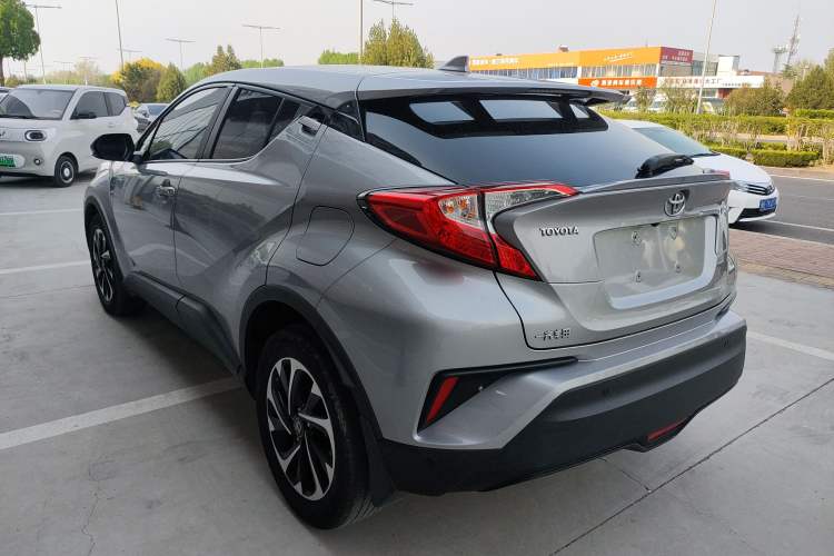 Used Toyota IZOA 2018 2.0L Yichi Edition China V Standard