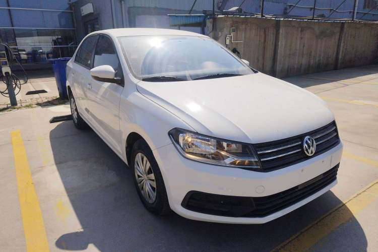 Used Volkswagen Santana 2021 1.5L Automatic Fashion Edition Front Right 45 Deg