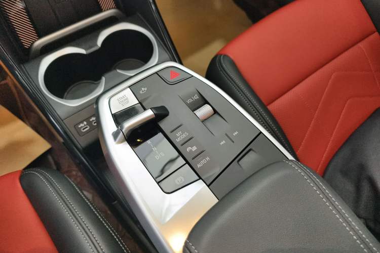 Used BMW X1 2023 xDrive25Li M Sport Package Gear Lever