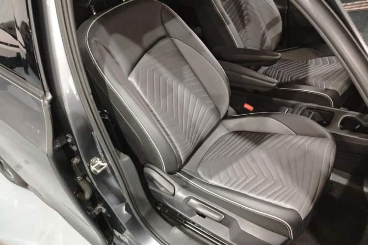 Used Volkswagen ID.3 2022 Active Pure Intelligent Enjoyment Edition Right Front Seat