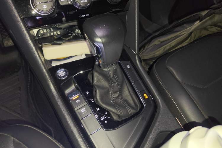 Used Volkswagen Tiguan L 2017 330TSI Automatic Two-Wheel Drive Comfort Edition