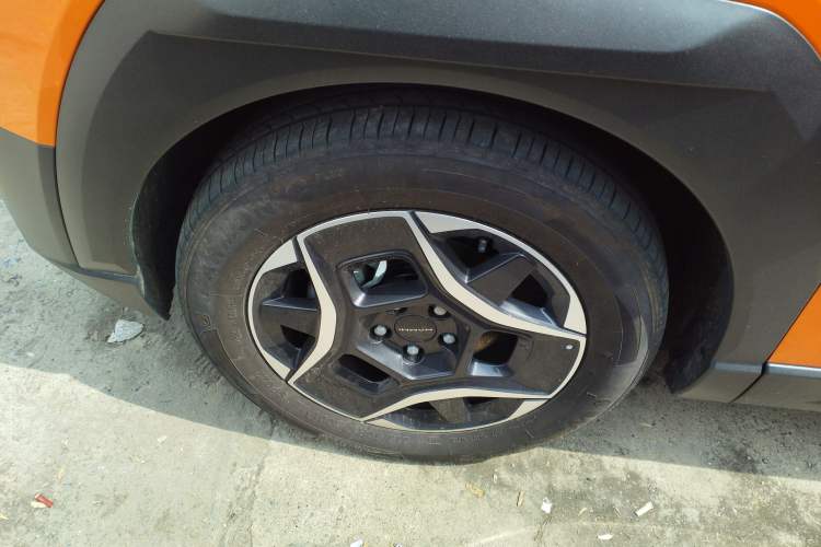 Used Dongfeng NAMMI 06 2025 471 Ultra Left Front Wheel Hub