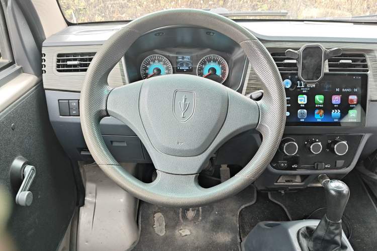 Used Jinbei Hiace X30 2021 1.5L Wealthy Edition Bus China VI Standard SWC15M Steering Wheel