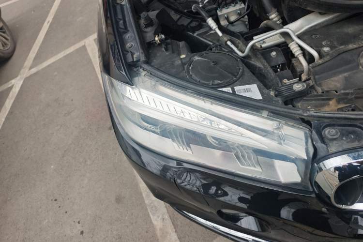 Used BMW X5 2015 xDrive28i
