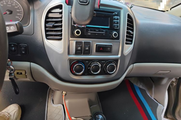 Used FORTHING Lingzhi 2015 M3 1.6L 7-Seater Luxury Model
