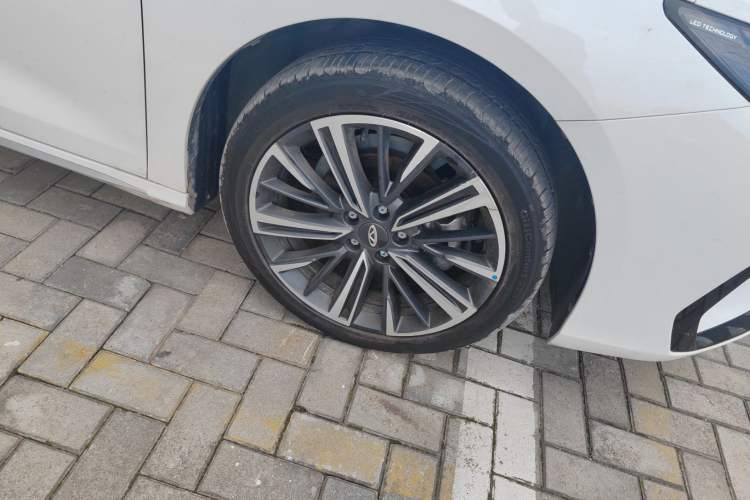 Used Chery Arrizo 8 2024 1.6T DCT Rui Right Front Wheel Hub