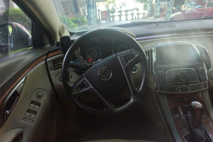 Used Buick LaCrosse 2012 2.0T Haoya Edition
