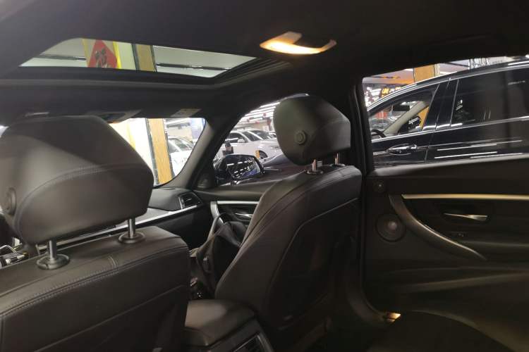 Used BMW 3 Series 2018 330i M Sport Night Edition
