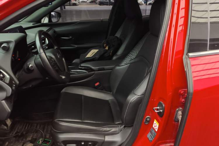 Used Lexus UX 2019 260h Explore-Cool Edition China VI Standard