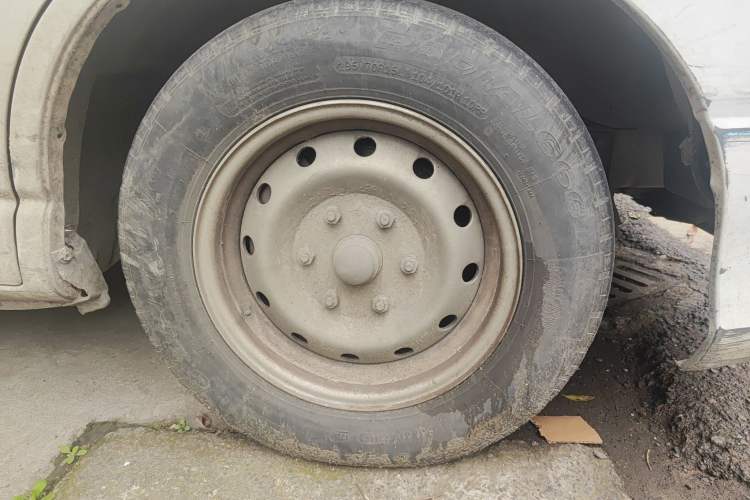 Used Jinbei Express 2017 2.0L Standard Version V19
