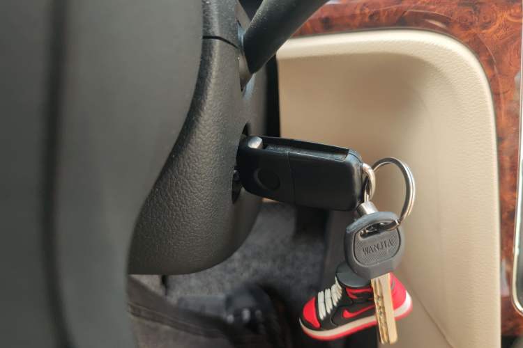 Used Volkswagen Passat 2011 2.0 TSI DSG Premium Edition Vehicle Key