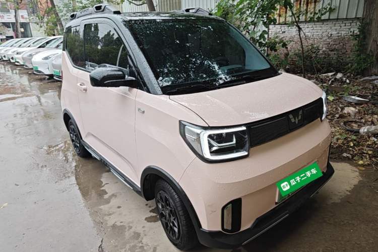 Used Wuling Hongguang MINIEV 2022 GAMEBOY 200km Gaming Edition with Lithium Iron Phosphate
