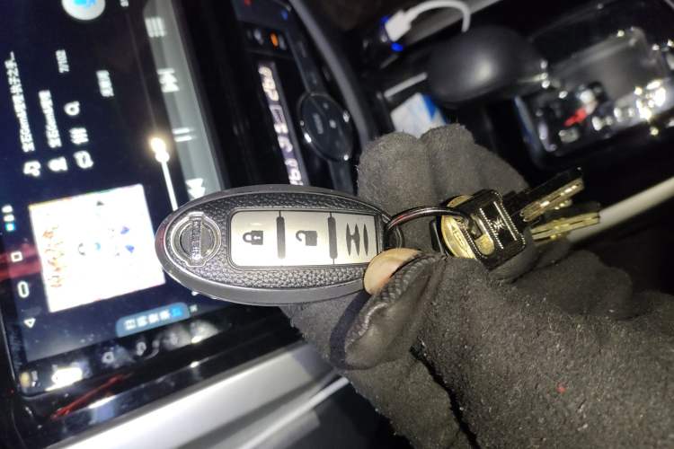 Used Nissan Terra 2020 2.5L XL Upper Automatic Two-Wheel Drive Luxury Edition Vehicle Key