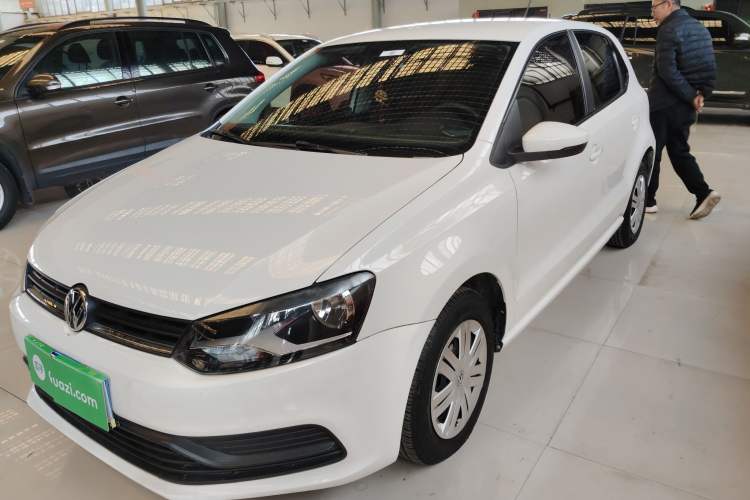 Used Volkswagen Polo 2016 1.4L Manual Fashion Model
