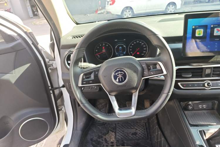 Used BYD Song 2021 Classic Edition 1.5T Manual Luxury Model Steering Wheel