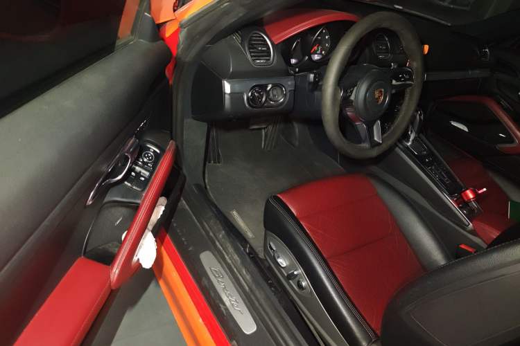 Used Porsche 718 2016 Boxster 2.0T
