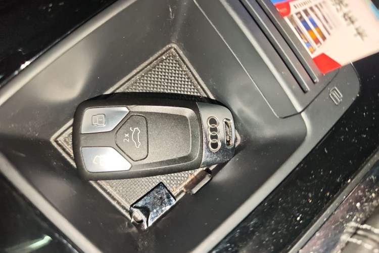 Used Audi Q5L 2023 40T Fashionable and Dynamic Edition