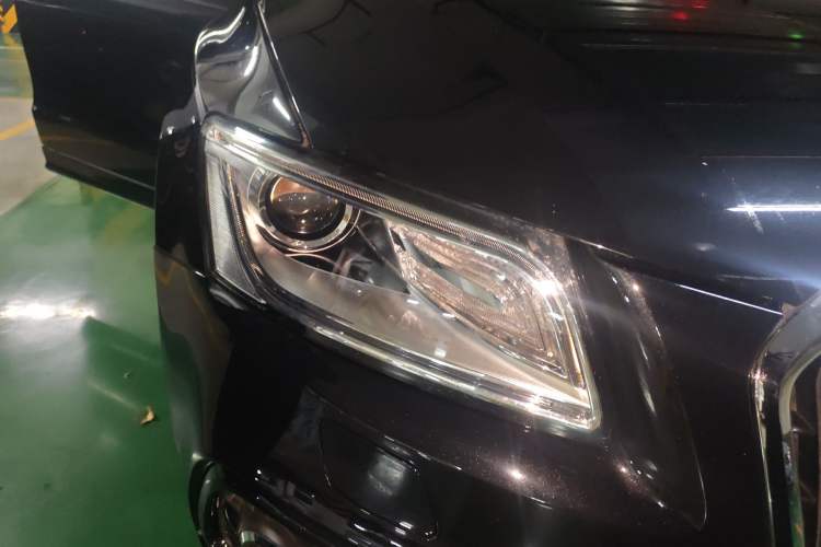 Used Audi Q5 2017 Plus 40 TFSI Ambition Model Right Front Headlight