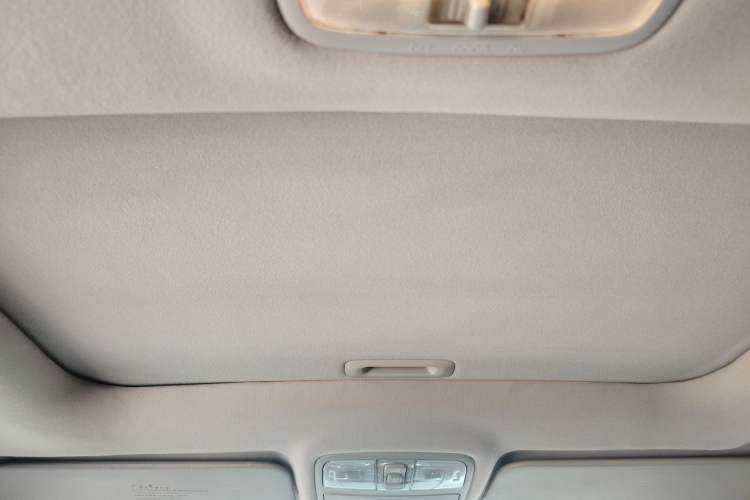 Used Hyundai Celesta 2011 1.6L Manual Luxury Model Headliner