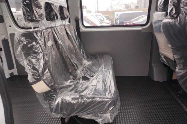 Used SAIC MAXUS Xintu V80 2024 Aotong Value Edition 6AMT Short Wheelbase Ultra-Low Roof 127 Ps 5/6 Seats
