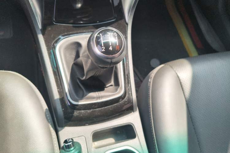 Used BYD F3 2020 1.5L Manual Luxury Edition Gear Lever